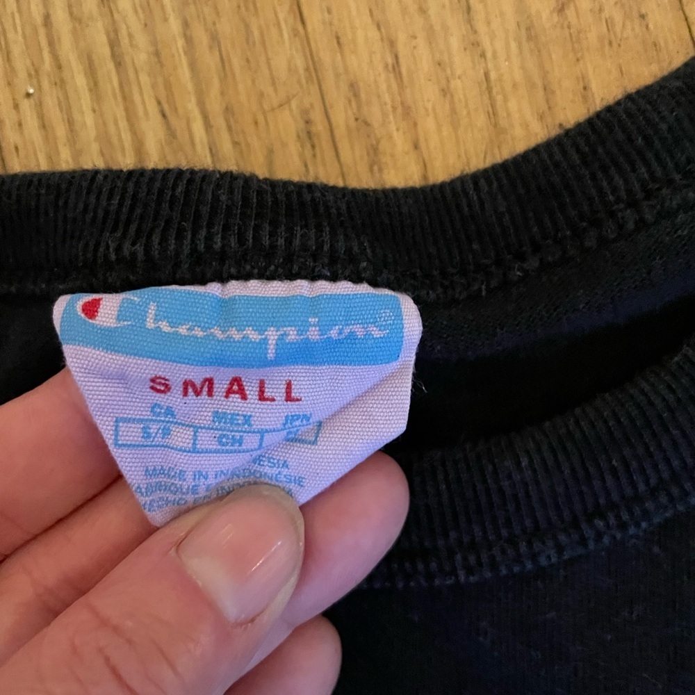 Champion Black Tee - Picture 2 of 4
